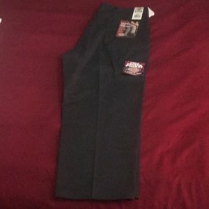 Dickies size 48x30 Scotchgard stain release